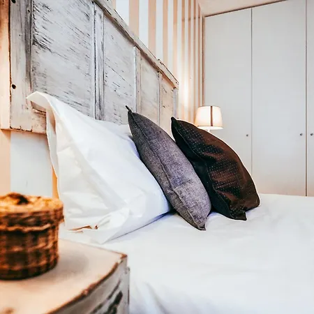 Bridge View With Balcony By Gt House *