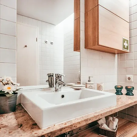 Bridge View With Balcony By Gt House Apartment