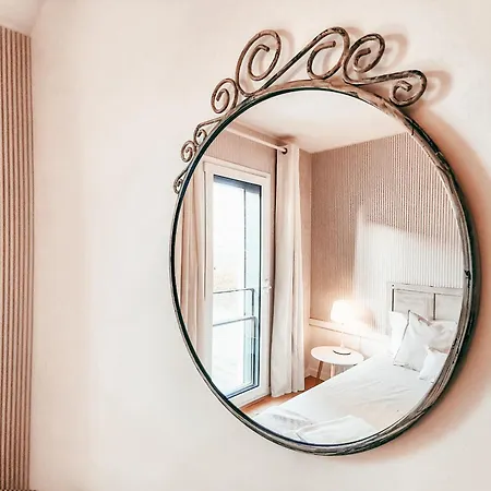 Bridge View With Balcony By Gt House