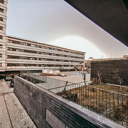 Bridge View With Balcony By Gt House Sacavém