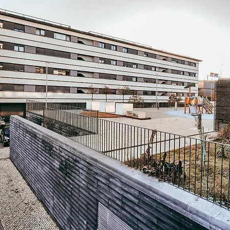 Bridge View With Balcony By Gt House *